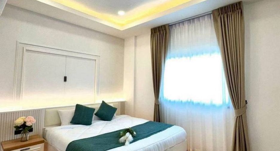 For sale 4 bedrooms house in Bang Lamung, Chonburi