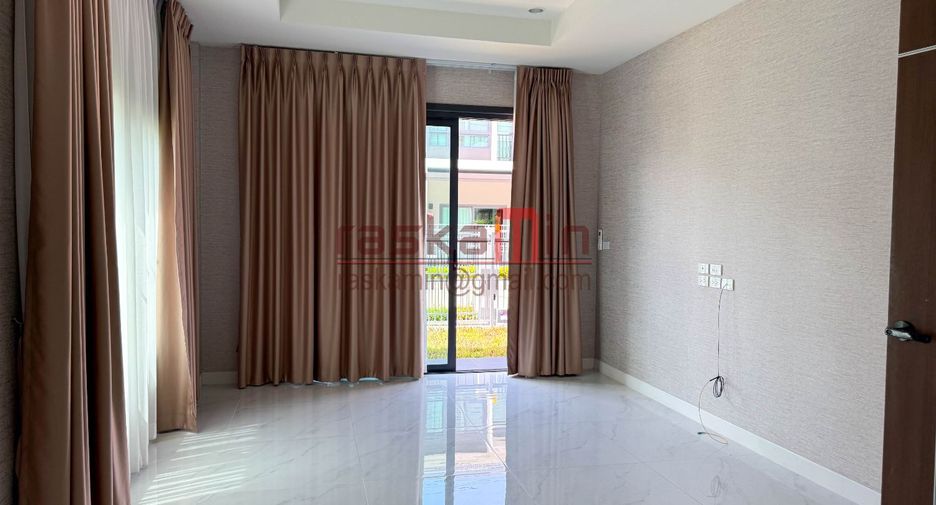 For sale 4 bedrooms house in Bang Lamung, Chonburi