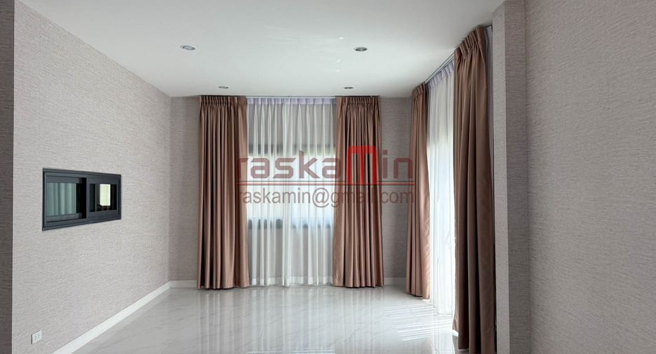 For sale 4 bedrooms house in Bang Lamung, Chonburi