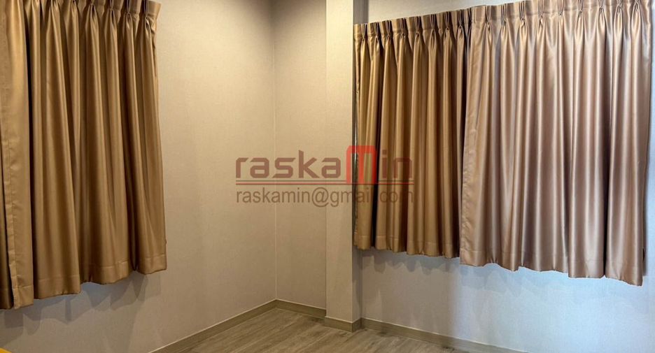 For sale 4 bedrooms house in Bang Lamung, Chonburi
