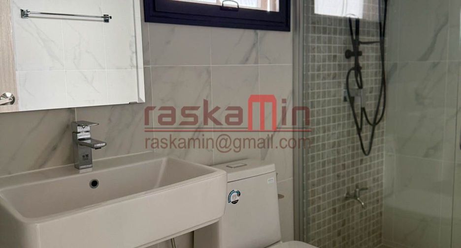 For sale 4 bedrooms house in Bang Lamung, Chonburi