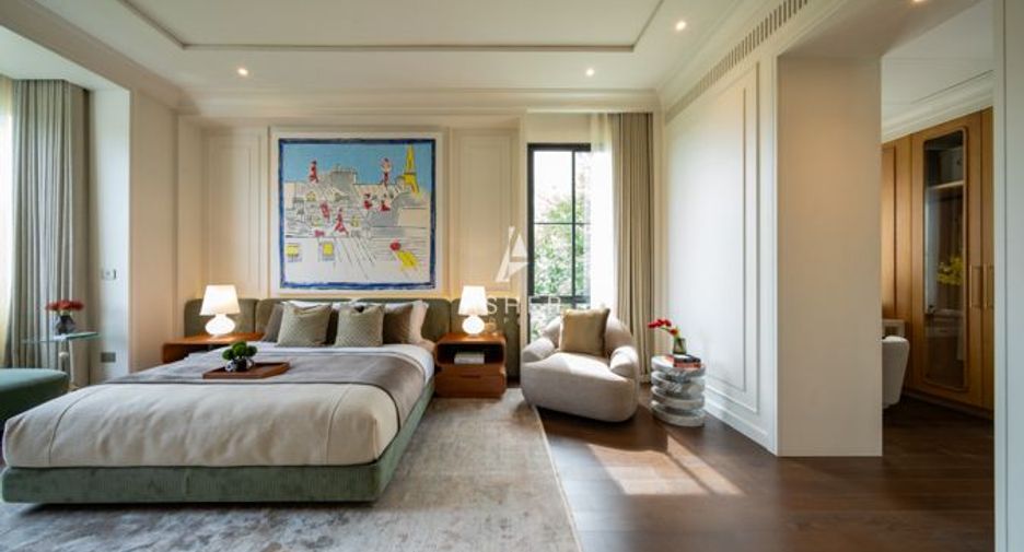 For sale 4 bedrooms house in Bang Kapi, Bangkok