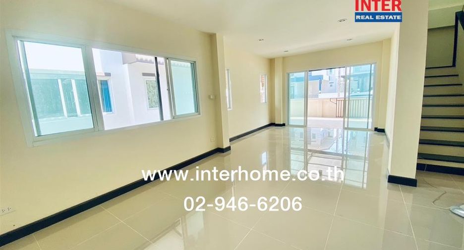 Casa en venta de 3 habitaciones en Thanyaburi, Pathum Thani