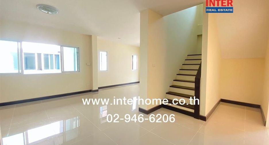 Casa en venta de 3 habitaciones en Thanyaburi, Pathum Thani