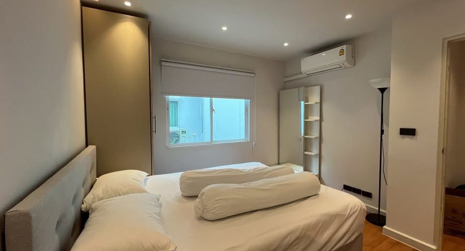For rent and for sale 3 bedrooms townhouse in Prawet, Bangkok