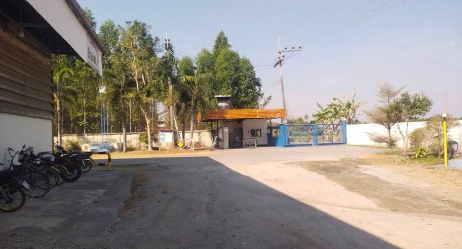 For sale warehouse in Ban Bueng, Chonburi