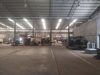出售 仓库 在 Ban Bueng, Chon Buri