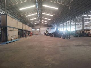 出售 仓库 在 Ban Bueng, Chon Buri