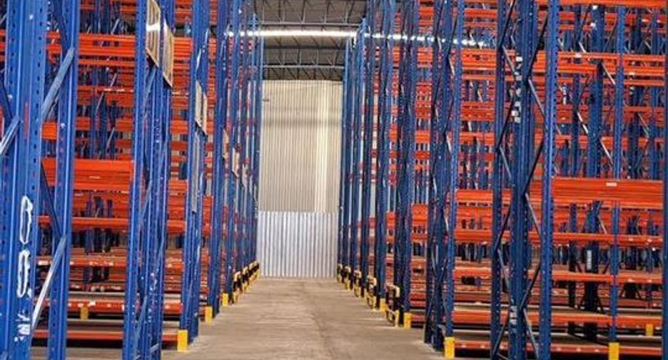 For sale warehouse in Ban Bueng, Chonburi
