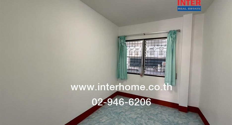 For sale 4 bedrooms house in Min Buri, Bangkok