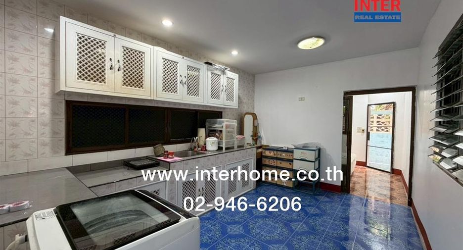 For sale 4 bedrooms house in Min Buri, Bangkok