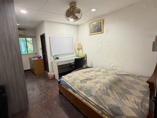 Casa adosada en alquiler de 5 habitaciones en Watthana, Bangkok