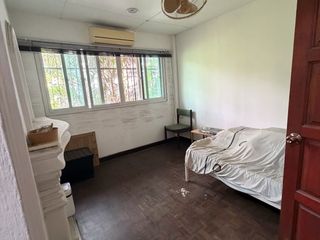 Casa adosada en alquiler de 5 habitaciones en Watthana, Bangkok