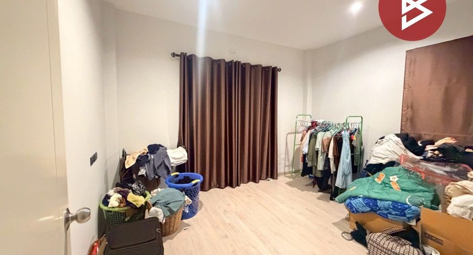 Продажа 3 спальни дом в Банг Ламунг, Чонбури