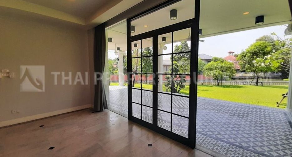 À louer 6 chambres villa à Bang Phli, Samut Prakan