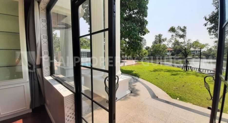 À louer 6 chambres villa à Bang Phli, Samut Prakan