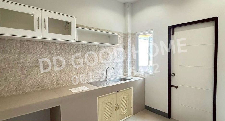For sale 2 bedrooms townhouse in Bang Khla, Chachoengsao