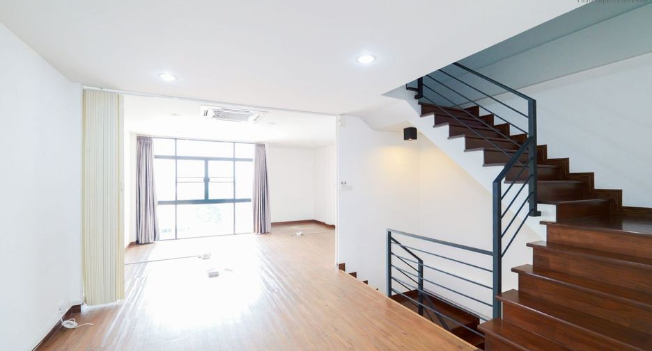 Büro zum Kauf mit 2 Zimmer in Bueng Kum, Bangkok