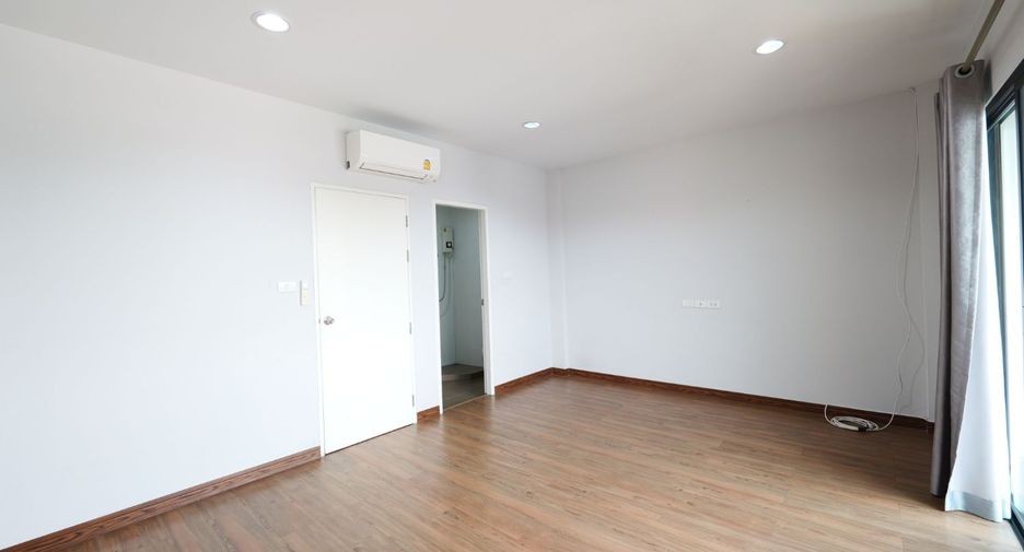 Büro zum Kauf mit 2 Zimmer in Bueng Kum, Bangkok