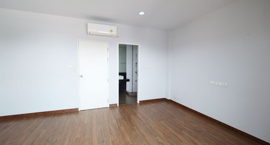 Büro zum Kauf mit 2 Zimmer in Bueng Kum, Bangkok