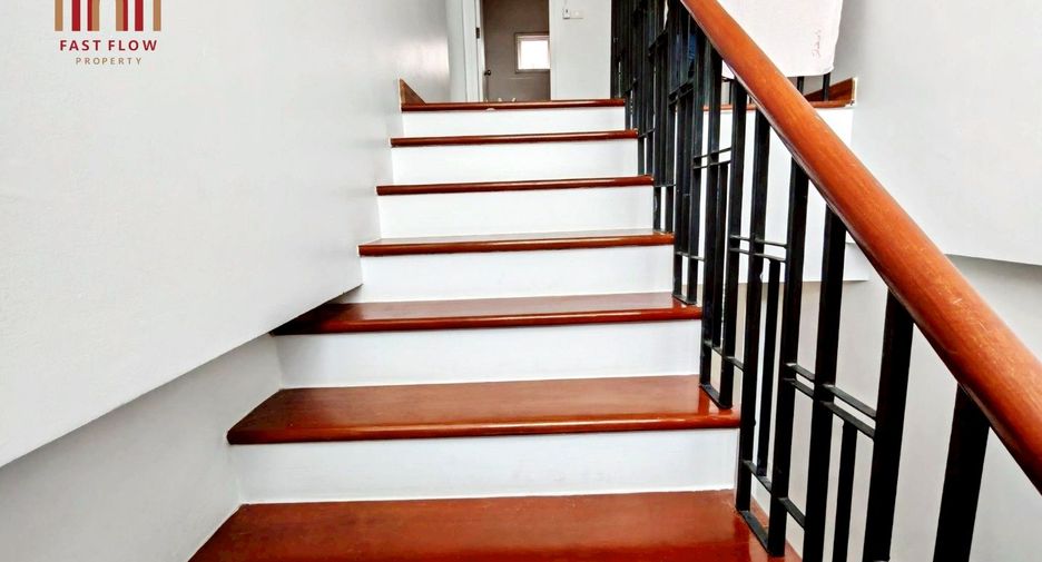 出售 3 卧室 独立屋 在 Lam Luk Ka, Pathum Thani