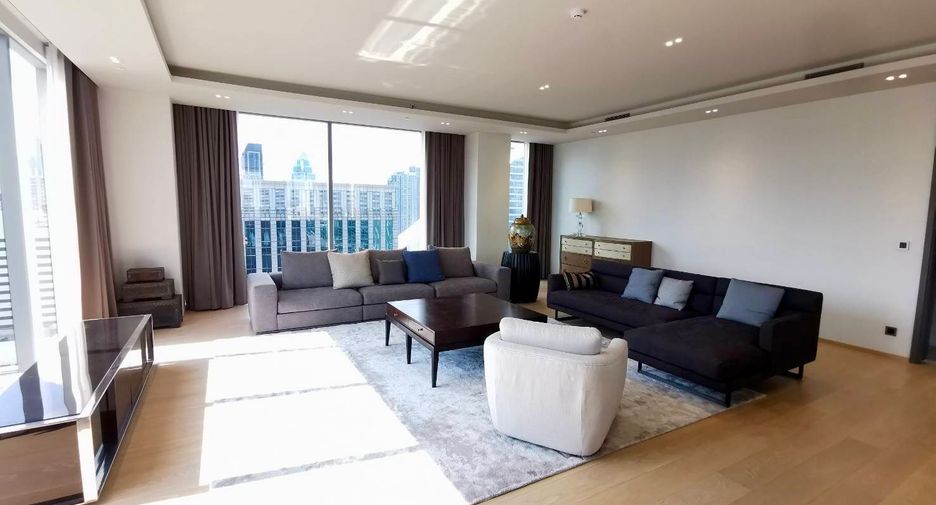 For rent and for sale 3 bedrooms condo in Pathum Wan, Bangkok