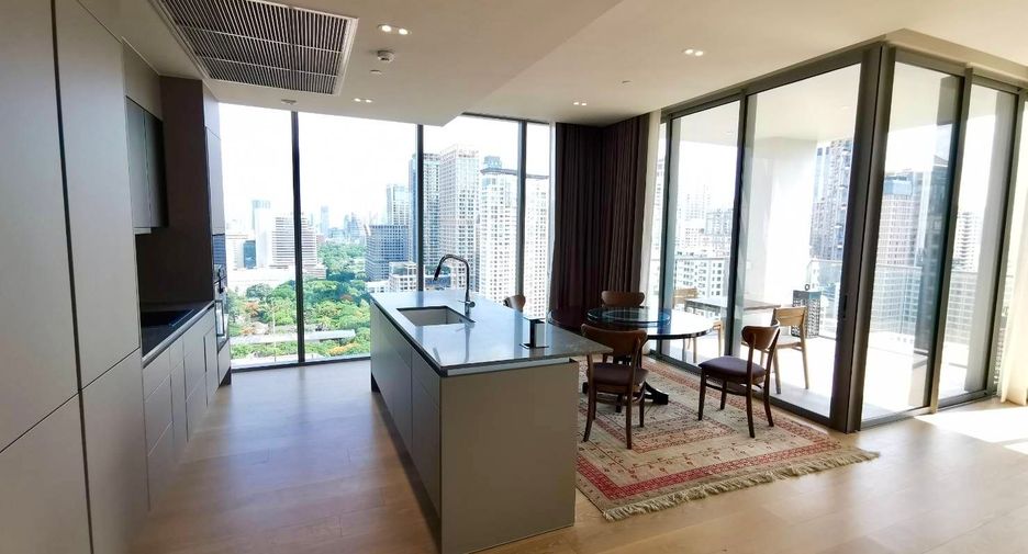 For rent and for sale 3 bedrooms condo in Pathum Wan, Bangkok