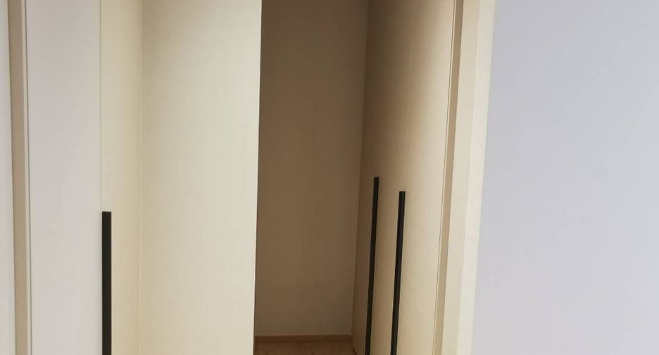 For rent and for sale 3 bedrooms condo in Pathum Wan, Bangkok
