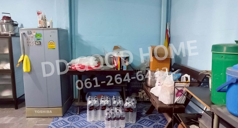 For sale 3 bedrooms townhouse in Lam Luk Ka, Pathum Thani