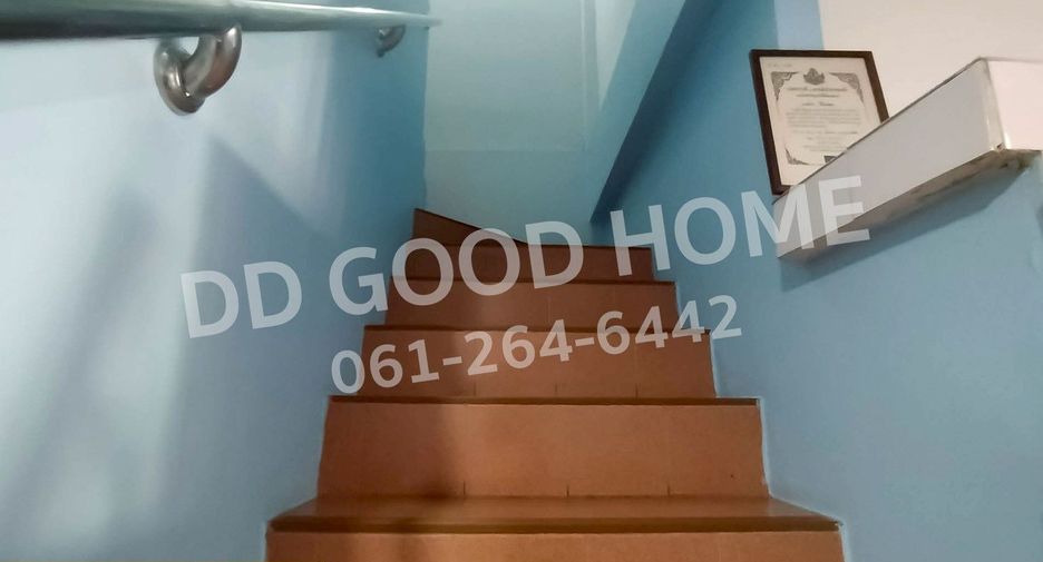 For sale 3 bedrooms townhouse in Lam Luk Ka, Pathum Thani