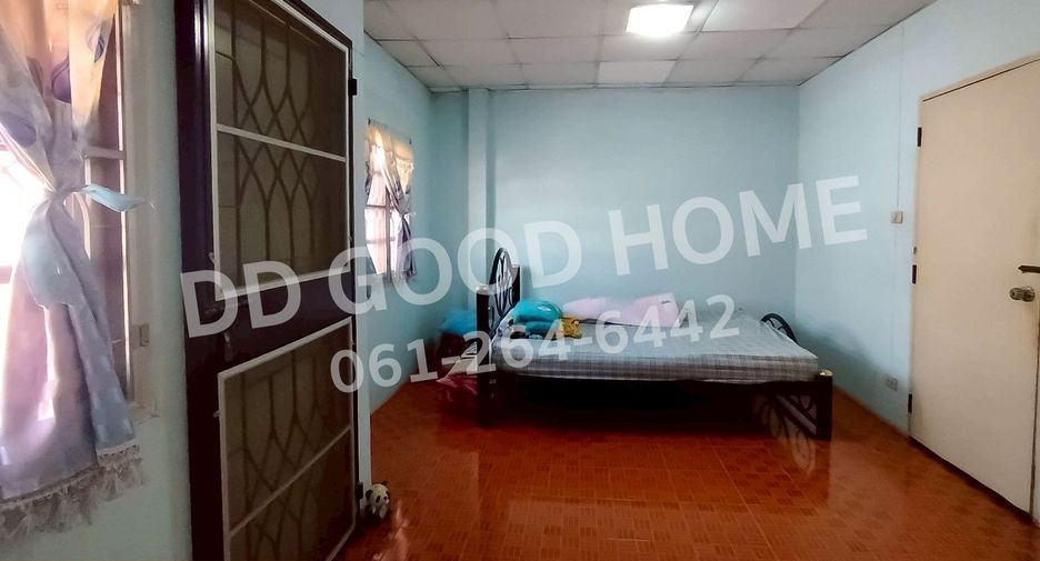 For sale 3 bedrooms townhouse in Lam Luk Ka, Pathum Thani