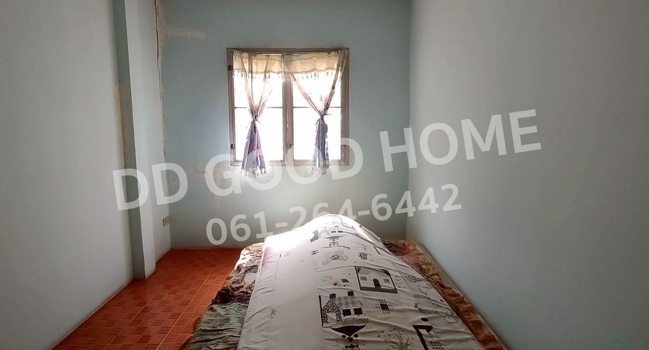 For sale 3 bedrooms townhouse in Lam Luk Ka, Pathum Thani
