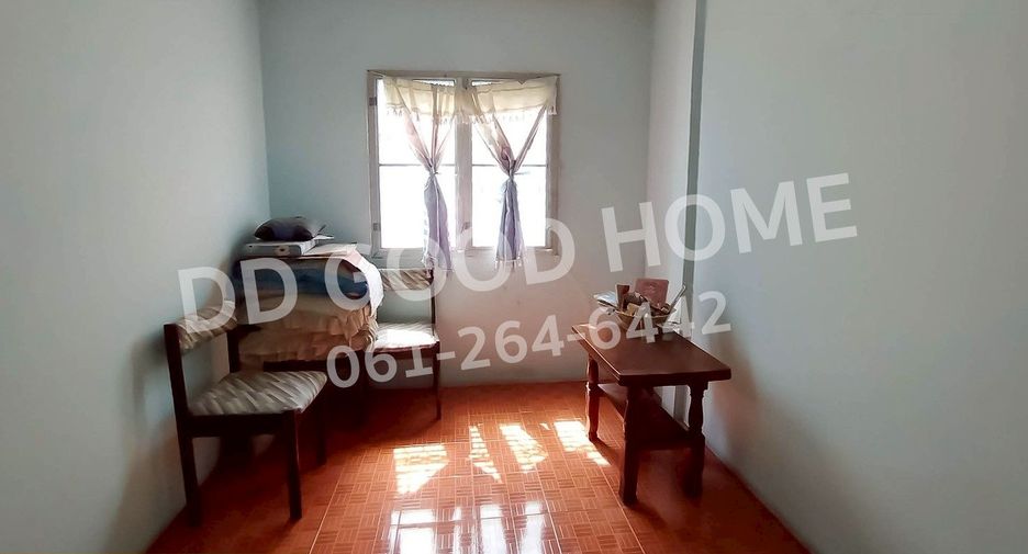 For sale 3 bedrooms townhouse in Lam Luk Ka, Pathum Thani