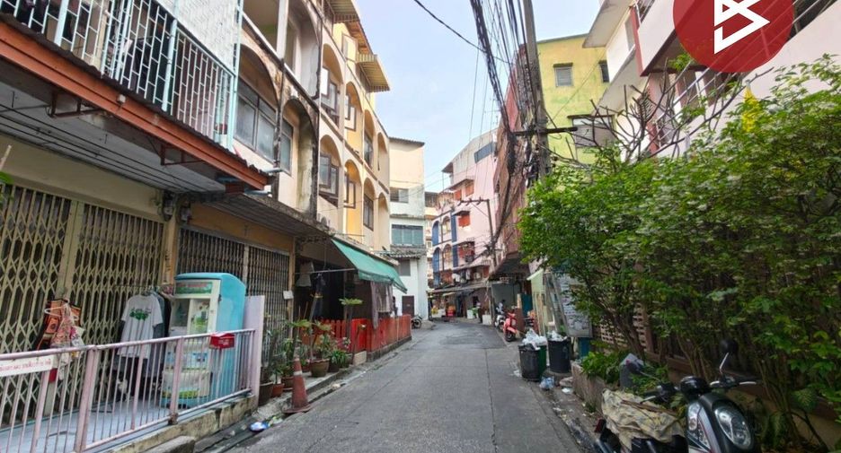 Local comercial en venta de 12 habitaciones en Chatuchak, Bangkok