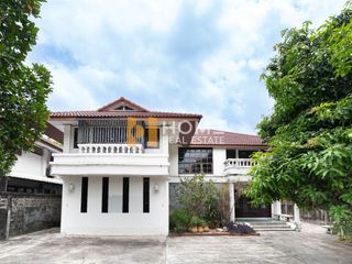 出售 5 卧室 独立屋 在 Mueang Pathum Thani, Pathum Thani