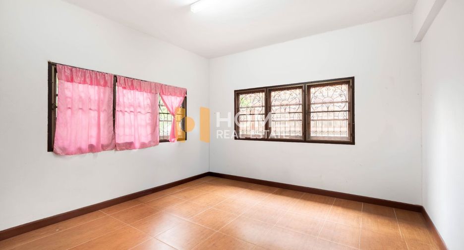 Продажа 5 спальни дом в Mueang Pathum Thani, Патумтани