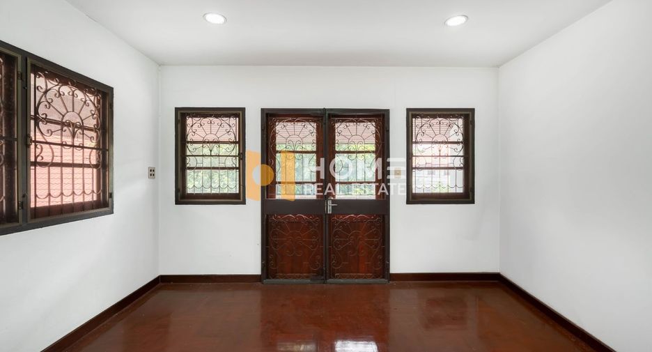 Продажа 5 спальни дом в Mueang Pathum Thani, Патумтани