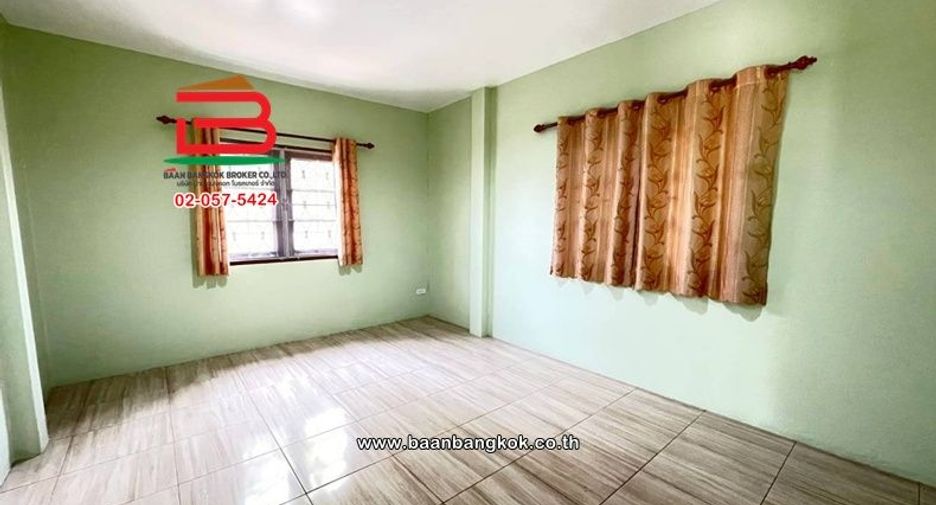 À vendre 4 chambres maison à Lam Luk Ka, Pathum Thani