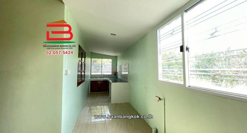 À vendre 4 chambres maison à Lam Luk Ka, Pathum Thani