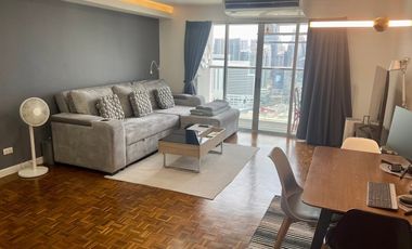 For rent and for sale 1 bed condo in Watthana, Bangkok