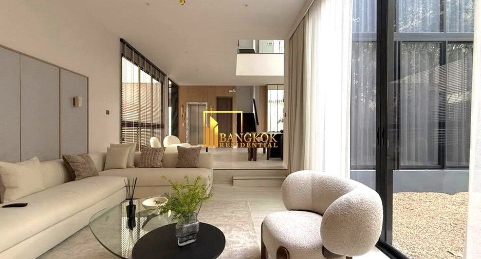 Casa en alquiler de 3 habitaciones en Bang Kapi, Bangkok