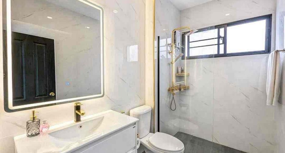 For sale and for rent 7 bedrooms villa in Bang Lamung, Chonburi