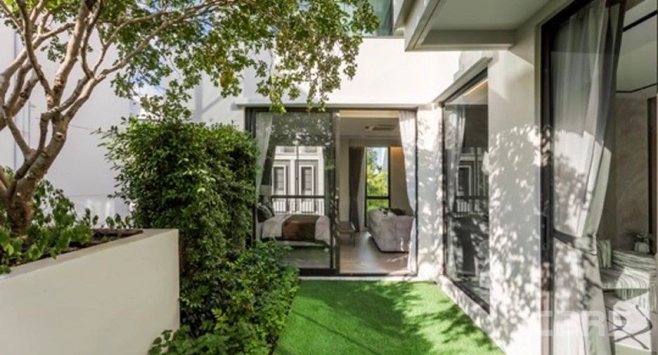 For sale 4 bedrooms house in Prawet, Bangkok