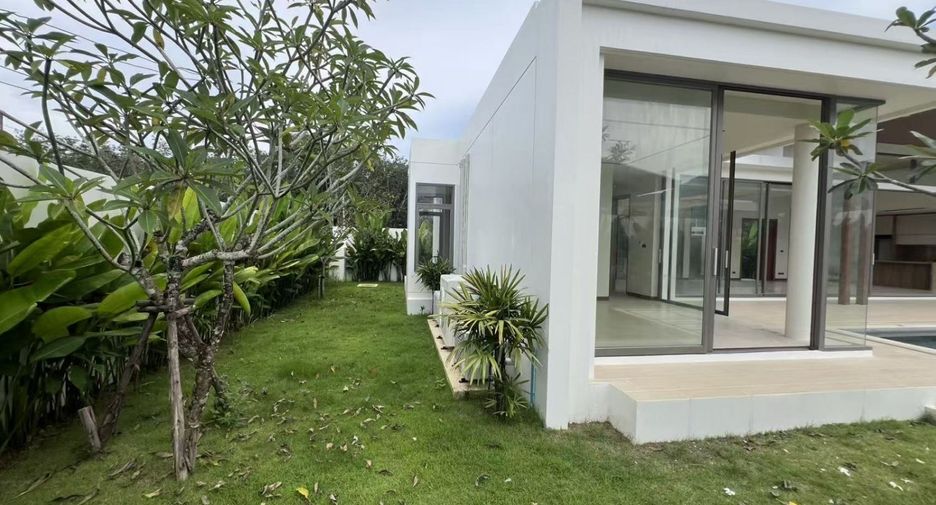 For sale 5 bedrooms villa in Thalang, Phuket