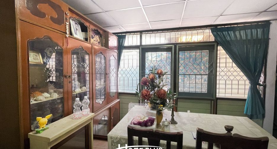Reihenhaus zum Kauf mit 3 Zimmer in Suan Luang, Bangkok