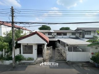 Casa adosada en venta de 3 habitaciones en Suan Luang, Bangkok