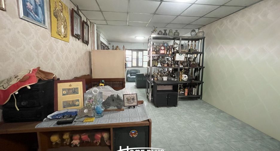 Reihenhaus zum Kauf mit 3 Zimmer in Suan Luang, Bangkok