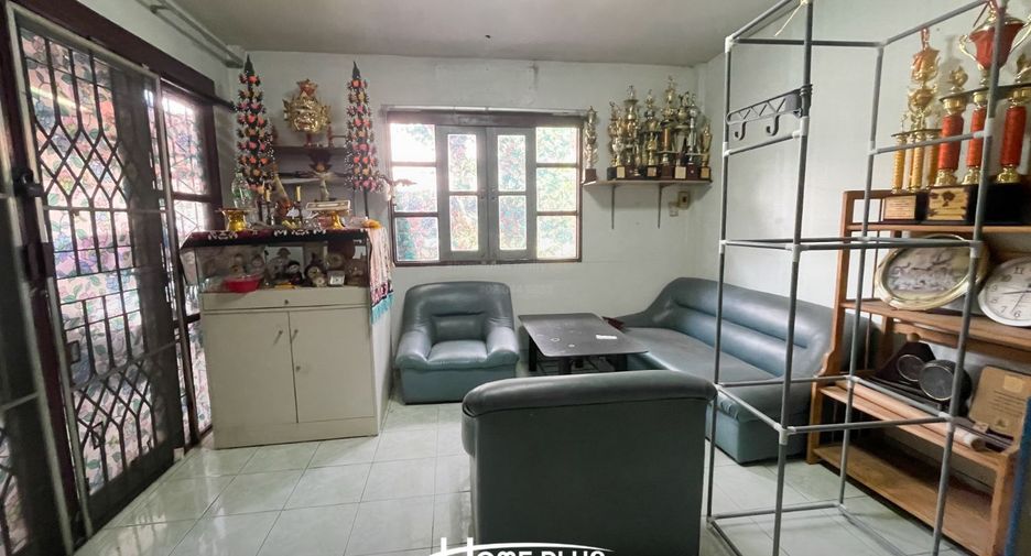 Reihenhaus zum Kauf mit 3 Zimmer in Suan Luang, Bangkok