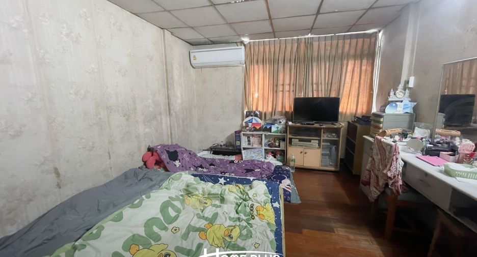 Reihenhaus zum Kauf mit 3 Zimmer in Suan Luang, Bangkok