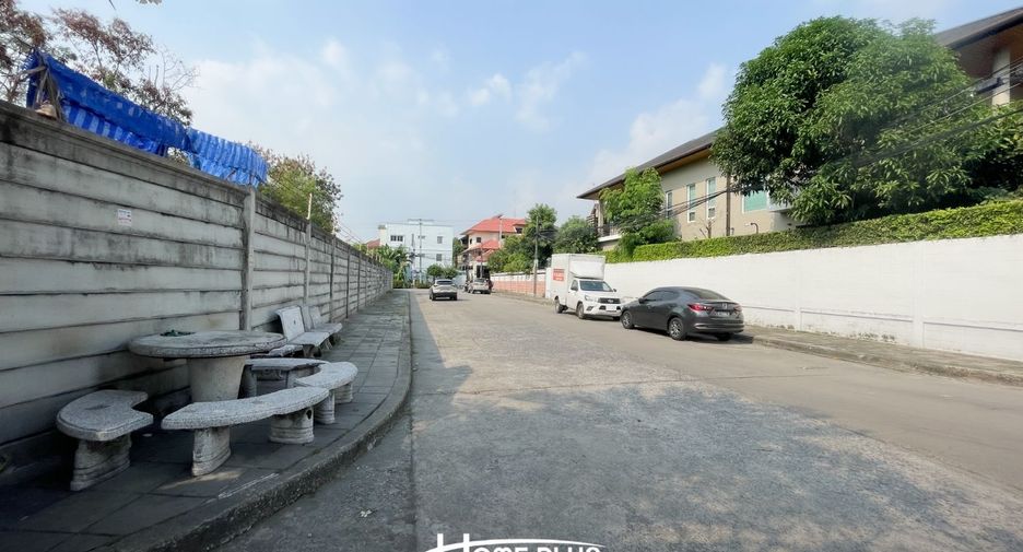 Reihenhaus zum Kauf mit 3 Zimmer in Suan Luang, Bangkok